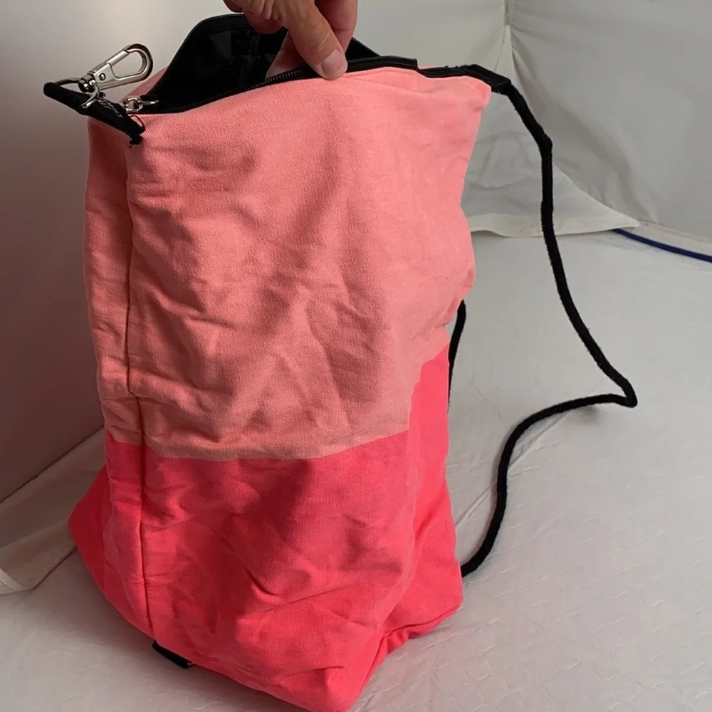 Victoria’s Secret two tone pink canvas backpack - Picture 8 of 9
